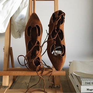🌙2 FOR $30🌙NWT GAP BROWN SUEDE LACE UP FLATS